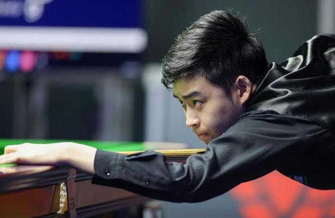 青年足总杯半决赛，曼联遭遇维拉，这一届青年梯队有啥看点？.